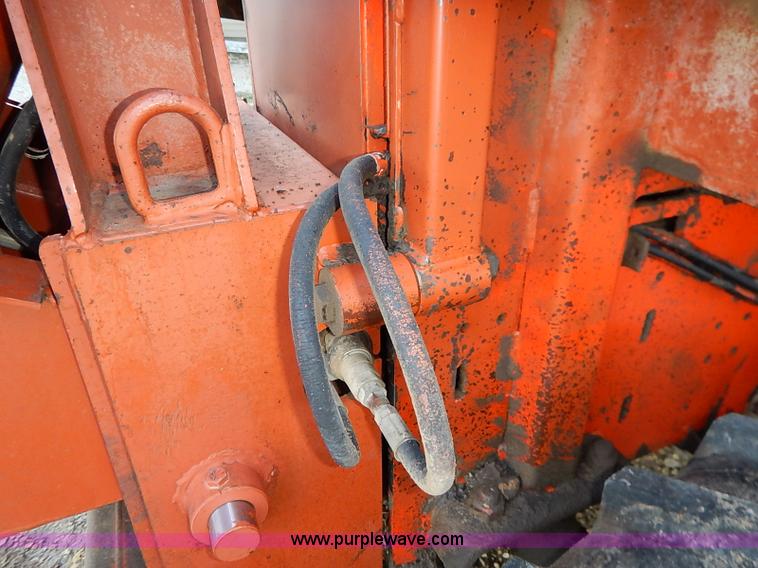 image for item I5395 Ditch Witch 6510 rock saw trencher