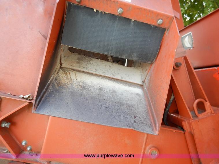 image for item I5395 Ditch Witch 6510 rock saw trencher