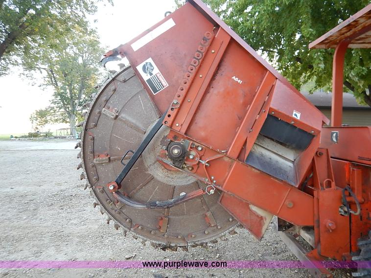 image for item I5395 Ditch Witch 6510 rock saw trencher
