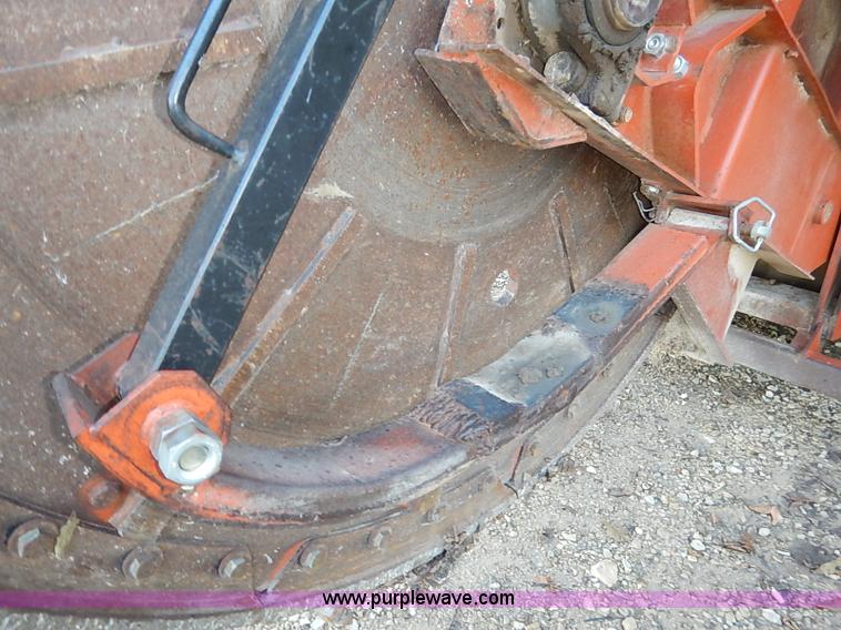 image for item I5395 Ditch Witch 6510 rock saw trencher