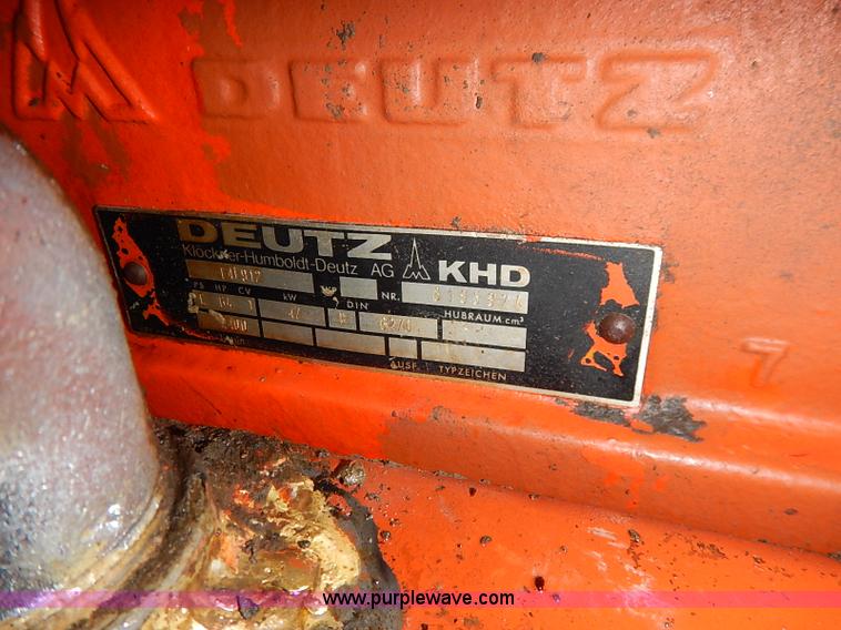 image for item I5395 Ditch Witch 6510 rock saw trencher