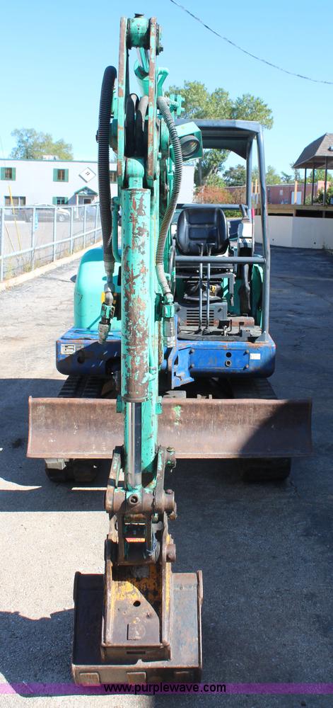 image for item I5878 2004 IHI 35N mini excavator