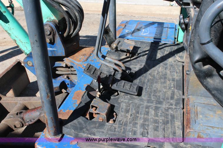 image for item I5878 2004 IHI 35N mini excavator