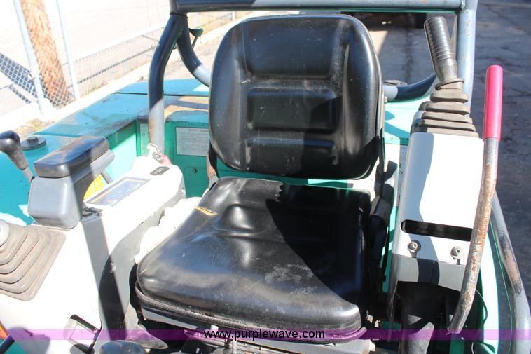 image for item I5878 2004 IHI 35N mini excavator