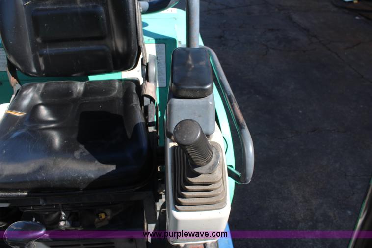 image for item I5878 2004 IHI 35N mini excavator