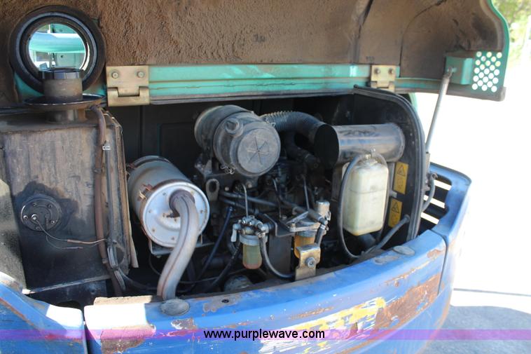 image for item I5878 2004 IHI 35N mini excavator