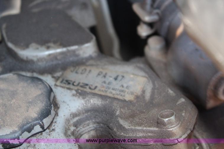 image for item I5878 2004 IHI 35N mini excavator