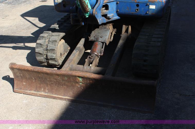 image for item I5878 2004 IHI 35N mini excavator