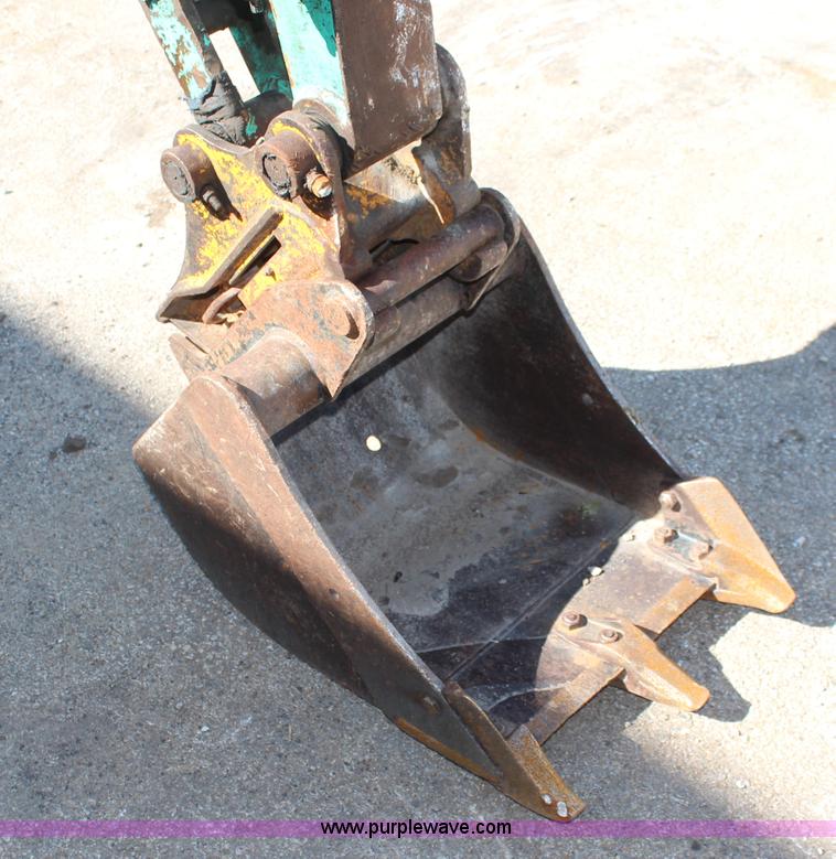 image for item I5878 2004 IHI 35N mini excavator