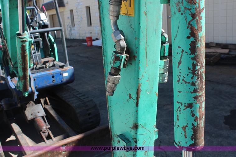 image for item I5878 2004 IHI 35N mini excavator