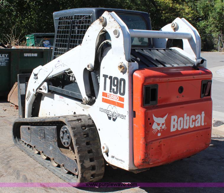image for item I5879 2007 Bobcat T190 skid steer