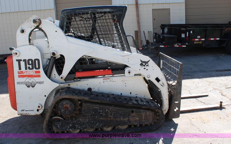 image for item I5879 2007 Bobcat T190 skid steer
