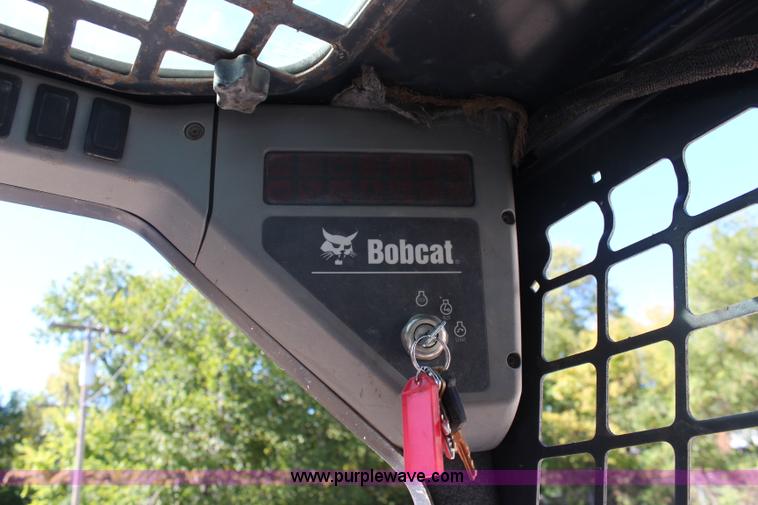 image for item I5879 2007 Bobcat T190 skid steer