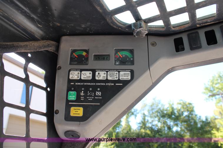 image for item I5879 2007 Bobcat T190 skid steer