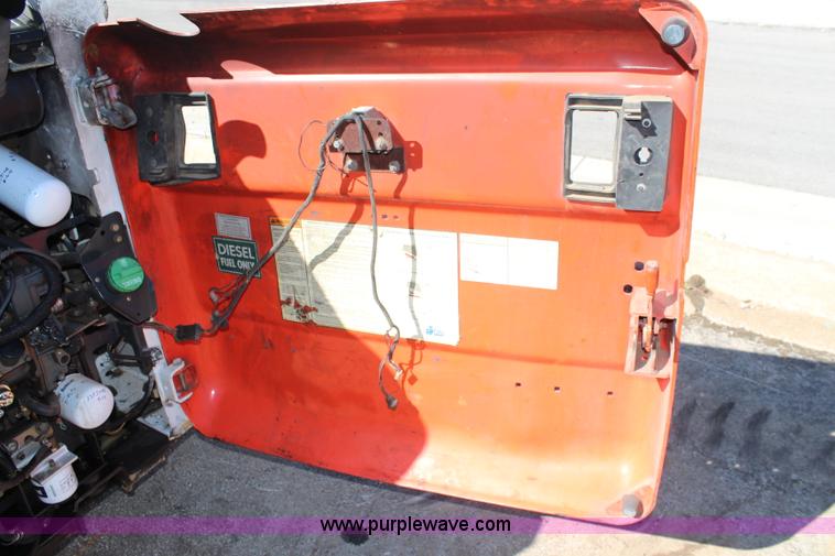 image for item I5879 2007 Bobcat T190 skid steer