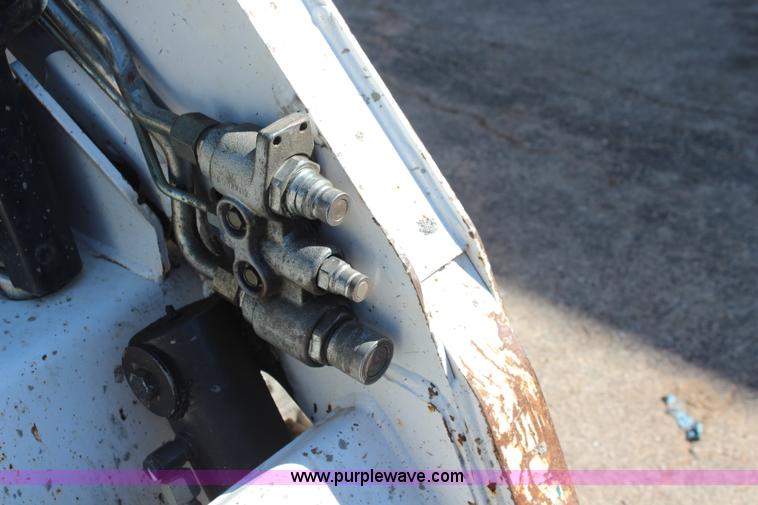 image for item I5879 2007 Bobcat T190 skid steer