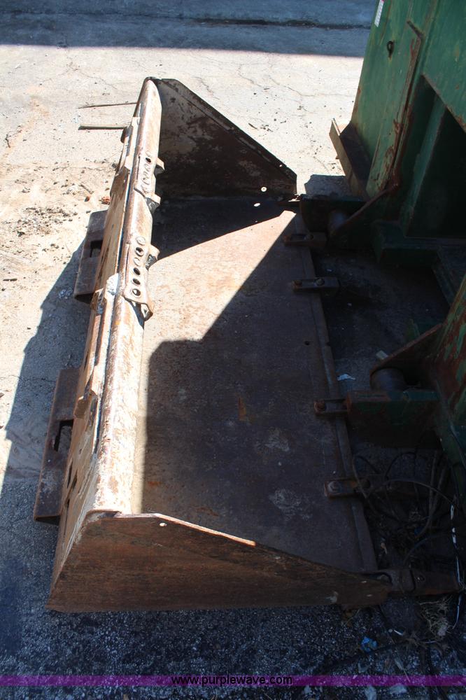 image for item I5879 2007 Bobcat T190 skid steer