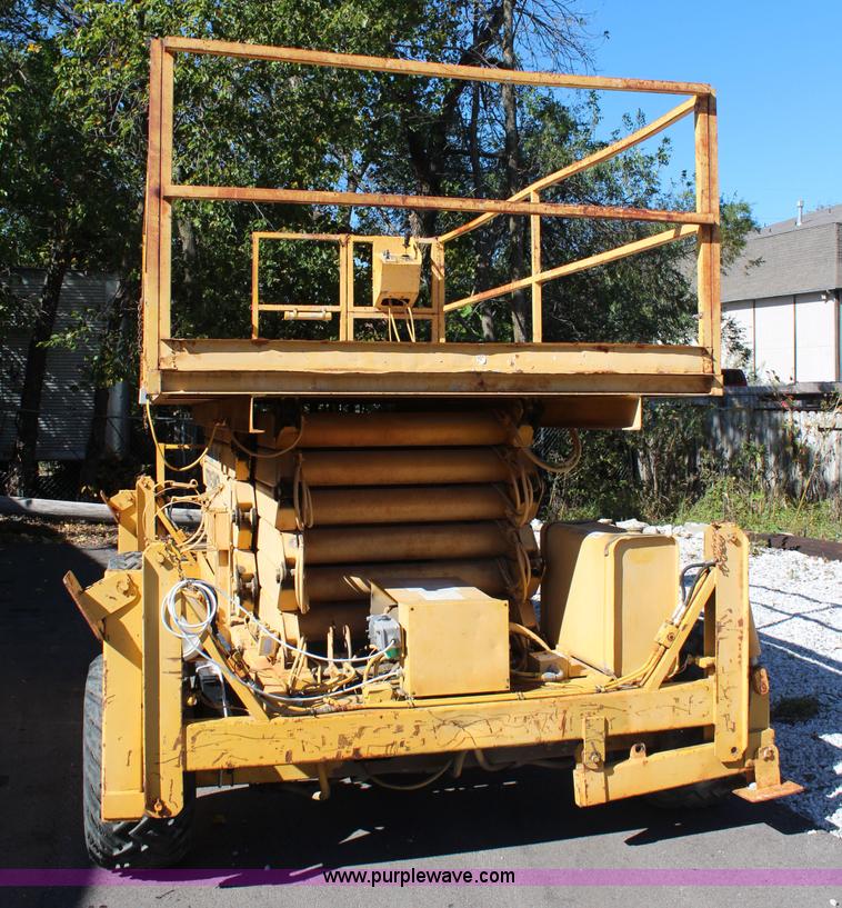 image for item I5881 Simon RT3715 scissor lift