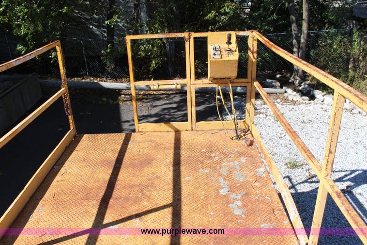 image for item I5881 Simon RT3715 scissor lift