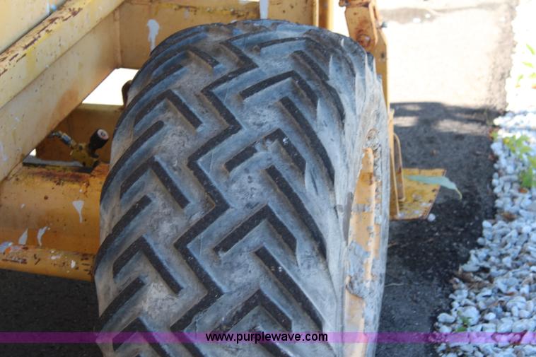 image for item I5881 Simon RT3715 scissor lift