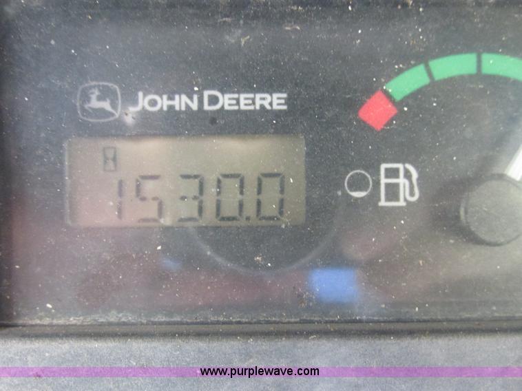 image for item J2405 2005 John Deere 332 skid steer