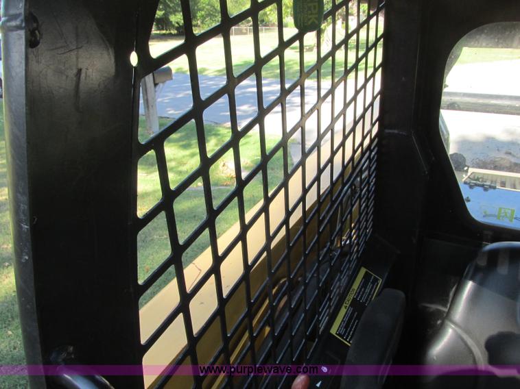 image for item J2405 2005 John Deere 332 skid steer