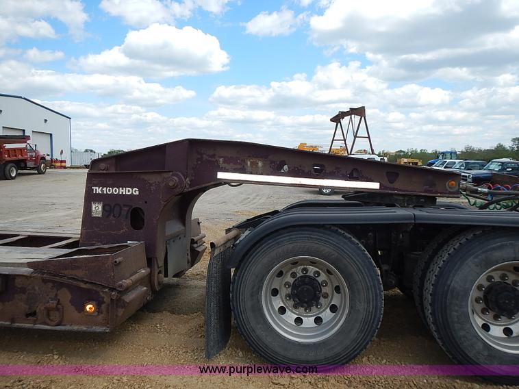 image for item J3199 1995 Trail King lowboy trailer