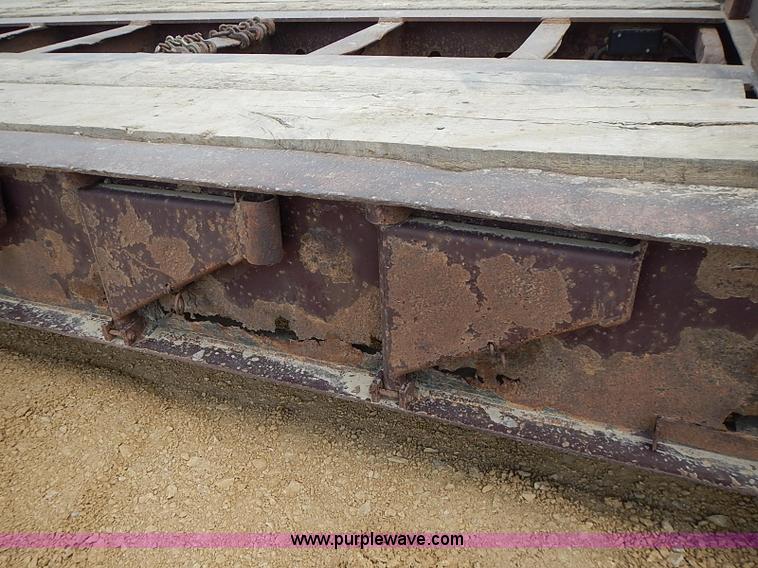 image for item J3199 1995 Trail King lowboy trailer