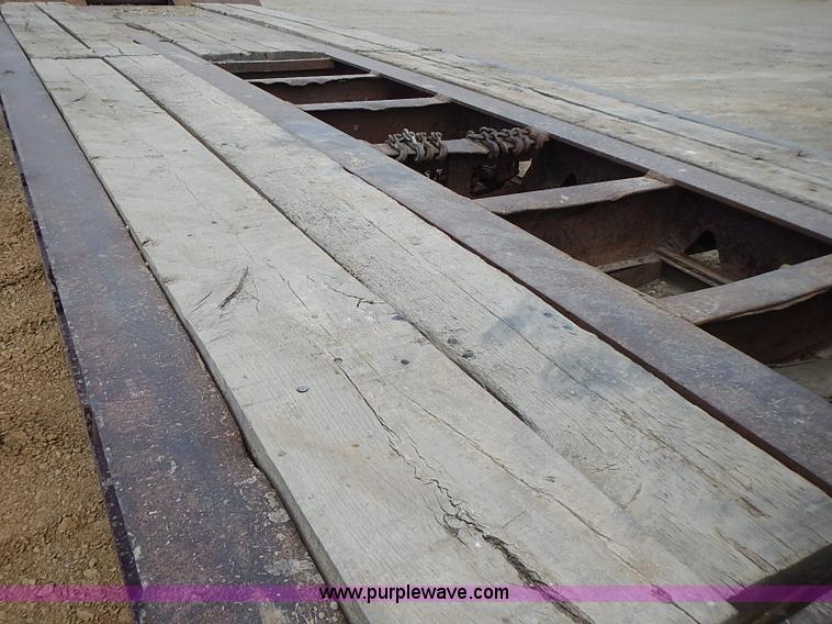 image for item J3199 1995 Trail King lowboy trailer