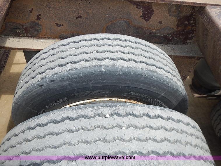 image for item J3199 1995 Trail King lowboy trailer