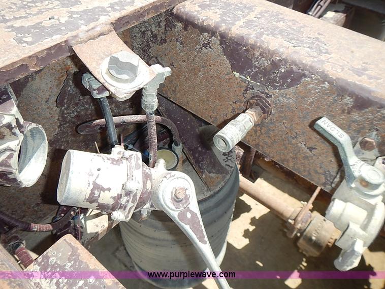 image for item J3199 1995 Trail King lowboy trailer