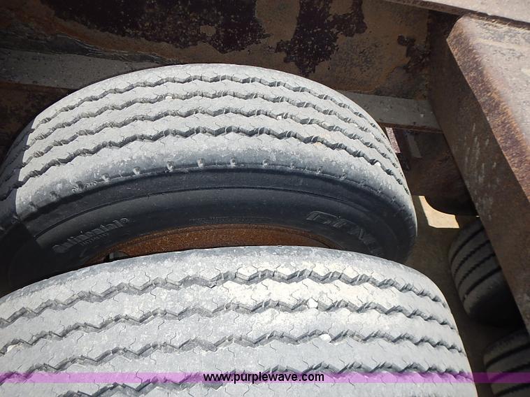 image for item J3199 1995 Trail King lowboy trailer