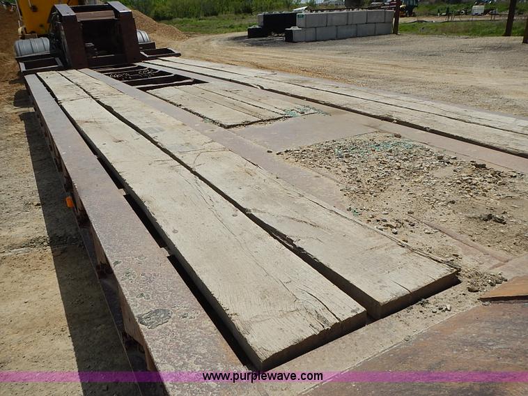 image for item J3199 1995 Trail King lowboy trailer