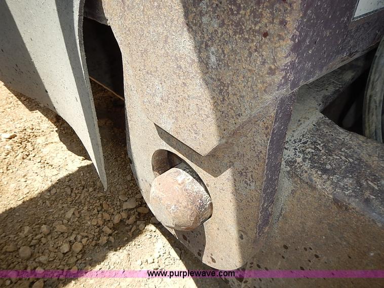 image for item J3199 1995 Trail King lowboy trailer