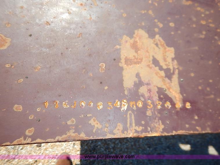 image for item J3199 1995 Trail King lowboy trailer