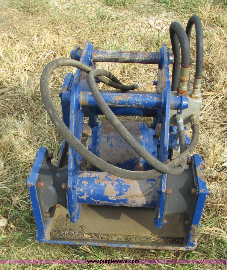 image for item AC9789 HED hydraulic tamper