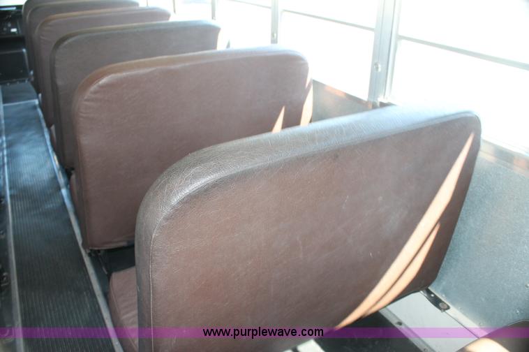 image for item AJ9317 1997 International 3800 school bus