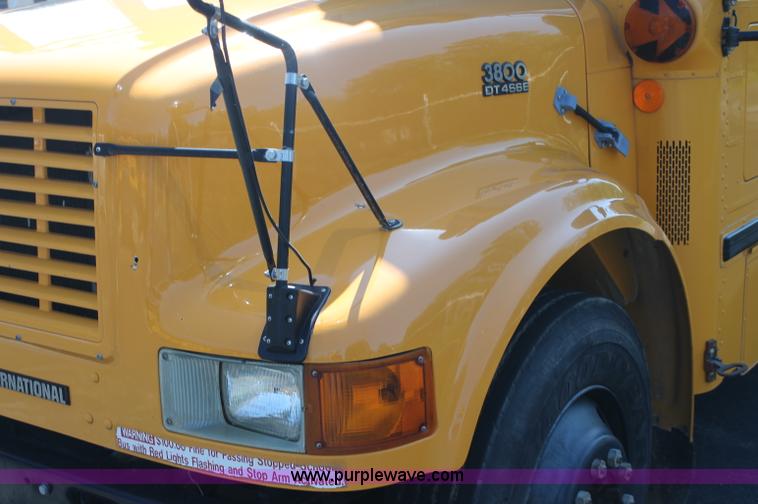 image for item AJ9317 1997 International 3800 school bus