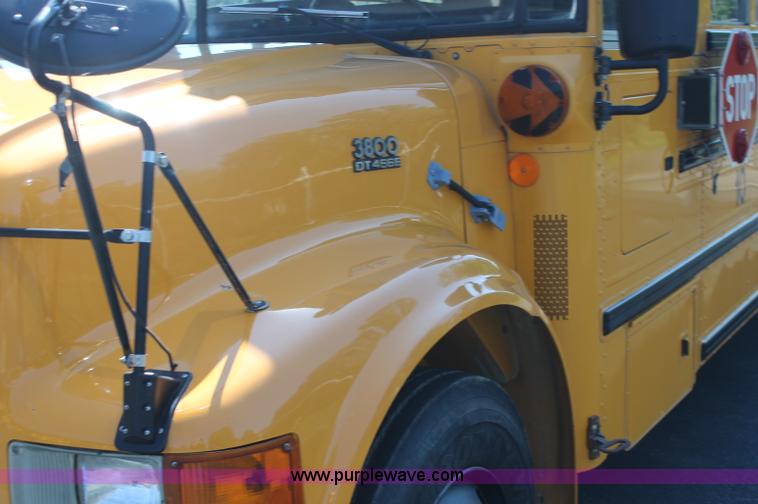 image for item AJ9317 1997 International 3800 school bus