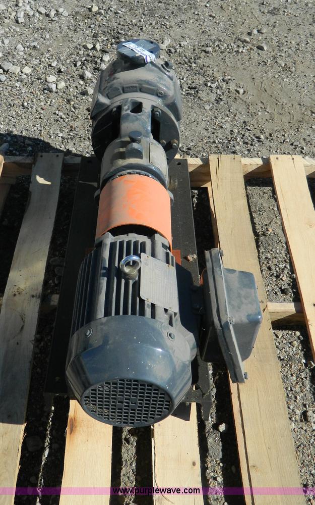 image for item AQ9412 Worldwide motor and pump