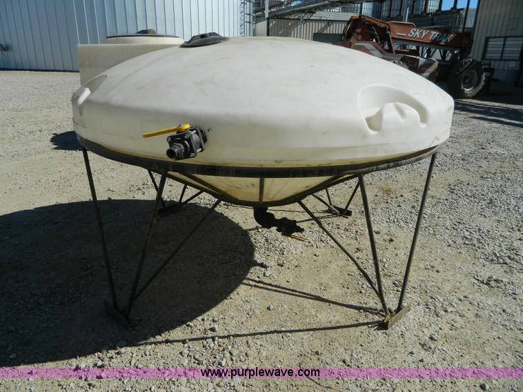 image for item AQ9416 300 gallon cone tank