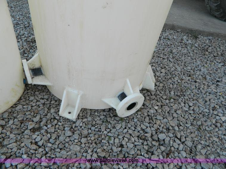 image for item AQ9418 (2) vertical poly tanks