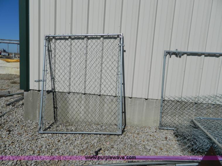 image for item AQ9419 75' chain link fence