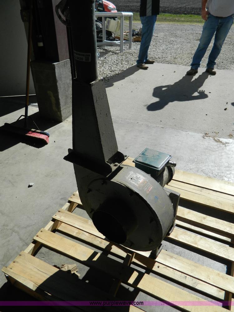 image for item AQ9420 Reliance 2 HP motor