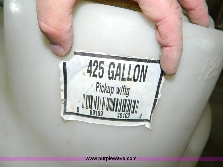 image for item AQ9421 425 gallon poly tank