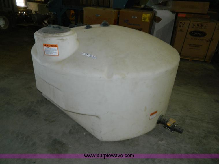 image for item AQ9422 425 gallon poly tank