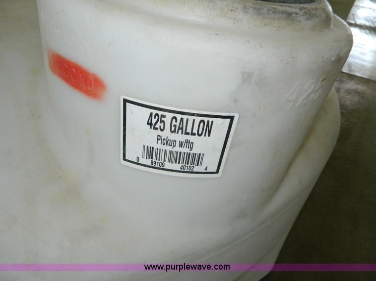 image for item AQ9422 425 gallon poly tank