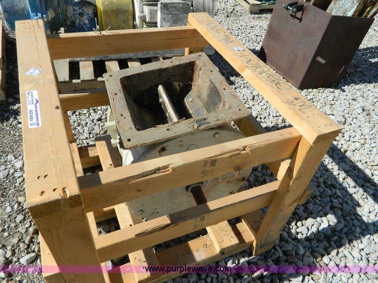 image for item AQ9424 Kice UJ16V12XL paddle drive