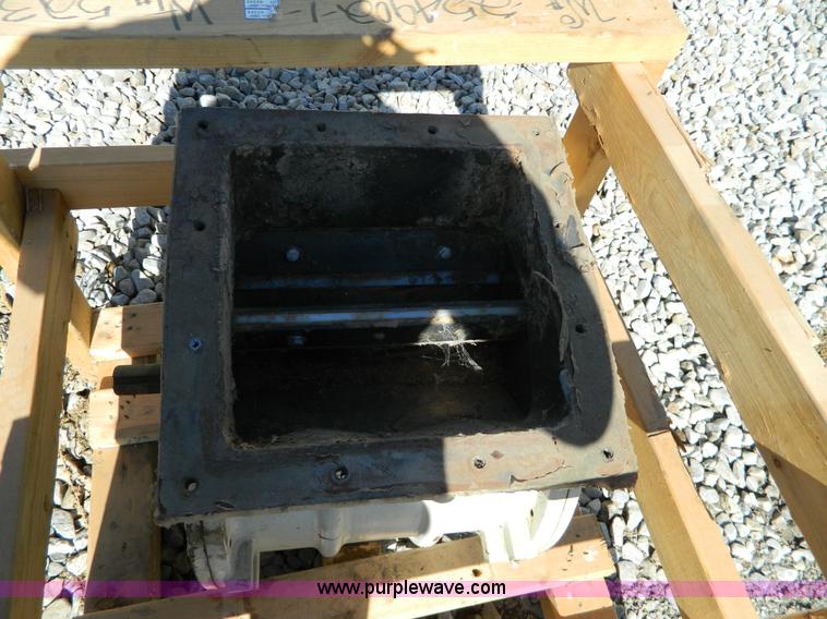 image for item AQ9424 Kice UJ16V12XL paddle drive