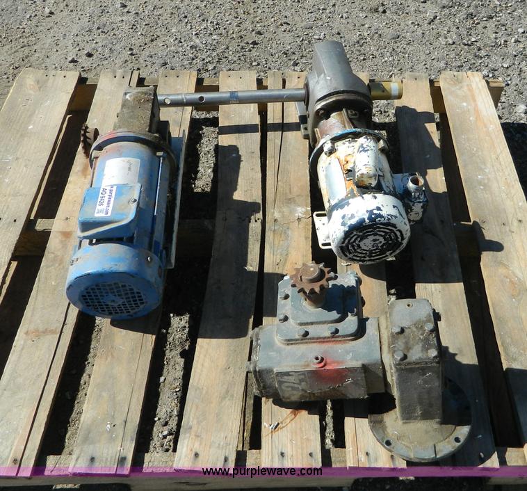 image for item AQ9426 Leeson 1/4 HP motor